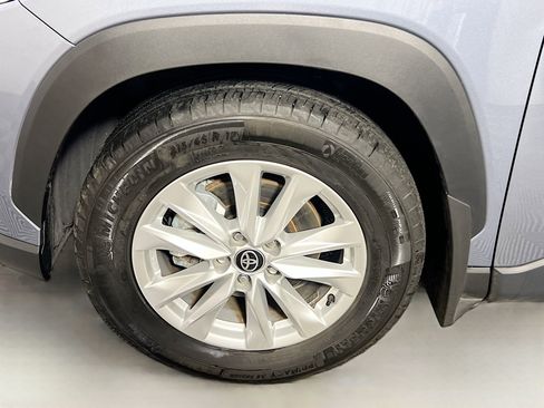 Used 2023 Toyota Corolla Cross LE image 13