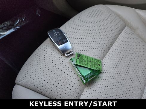 Used 2022 Mercedes-Benz GLC 300 4MATIC image 14