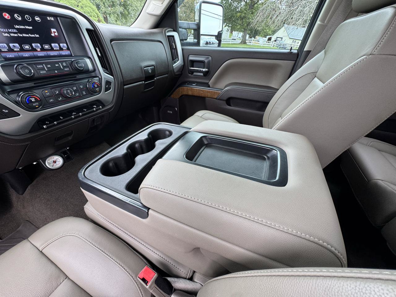 Used 2016 GMC Sierra 3500 SLT w/ Suspension Package, Off-Road AWD/4WD image 20