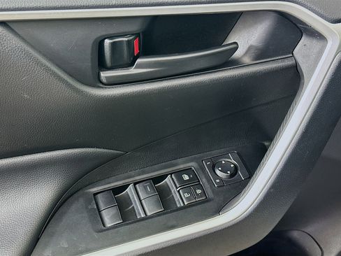 Used 2025 Toyota RAV4 LE image 15