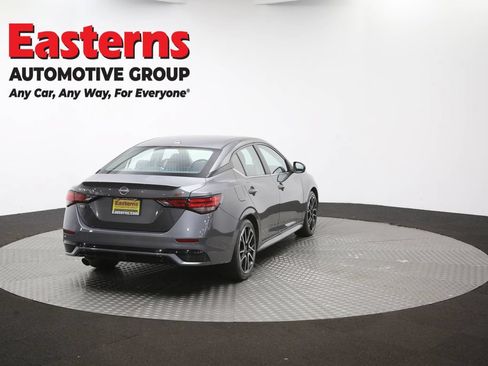 Used 2025 Nissan Sentra SR FWD image 38