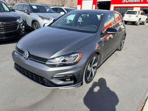 Used 2018 Volkswagen Golf 4-Door AWD/4WD image 8