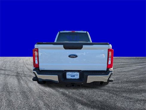Used 2025 Ford F350 XL image 5