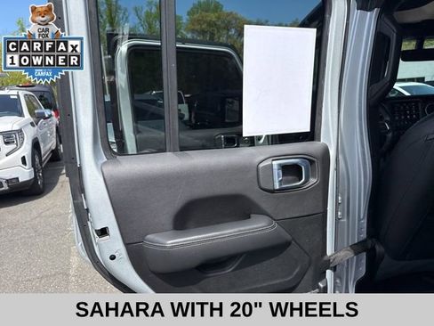 Used 2023 Jeep Wrangler Unlimited Sahara w/ Cold Weather Group AWD/4WD image 34