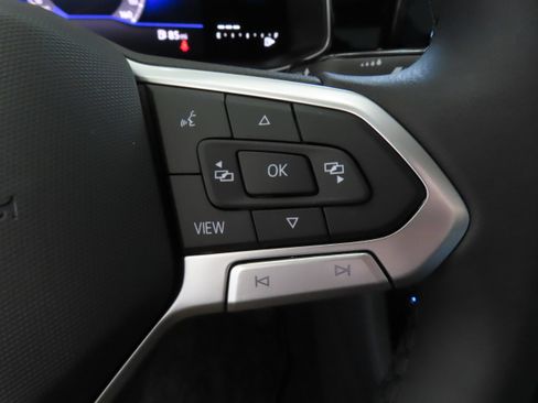 New 2026 Volkswagen Jetta SE FWD image 13