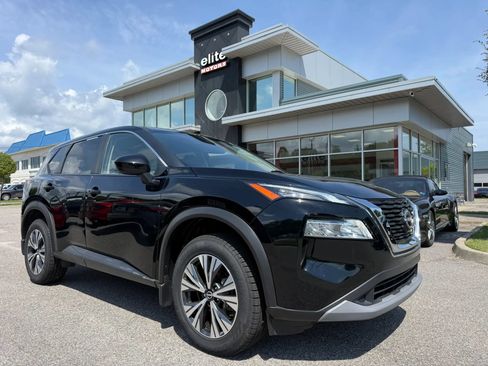 Used 2023 Nissan Rogue SV AWD/4WD image 1