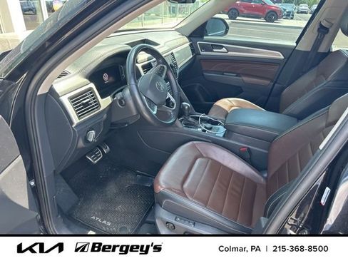 Used 2023 Volkswagen Atlas SEL Premium AWD/4WD image 6