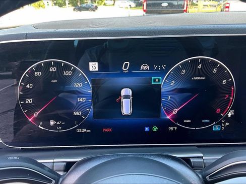 Used 2025 Mercedes-Benz GLS 450 4MATIC image 9