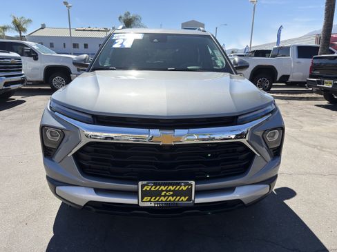 Used 2024 Chevrolet TrailBlazer LT FWD image 45