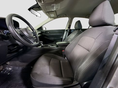 Used 2024 Nissan Altima 2.5 S FWD image 22