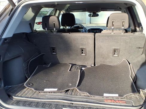 Used 2019 GMC Terrain SLE w/ Driver Convenience Package image 12