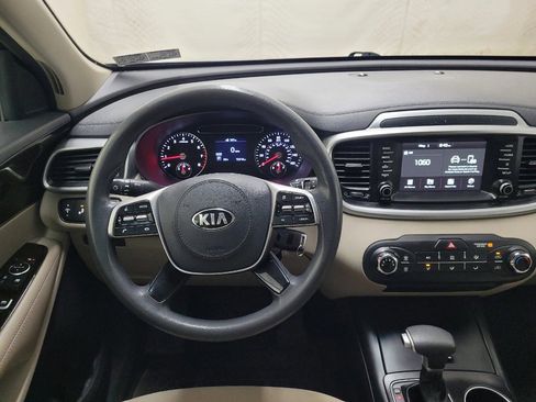Used 2020 Kia Sorento LX FWD image 22