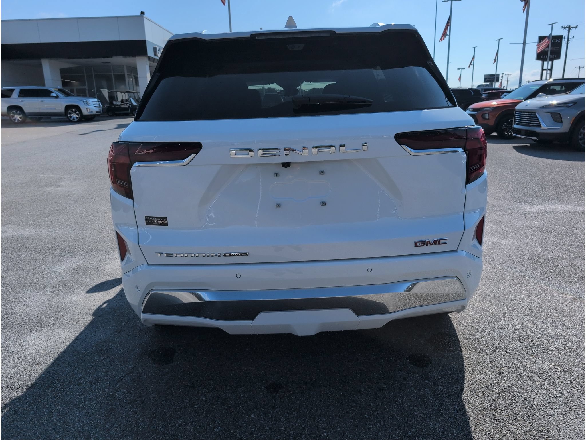 New 2027 GMC Terrain Denali w/ LPO, Floor Liner Package AWD/4WD image 5