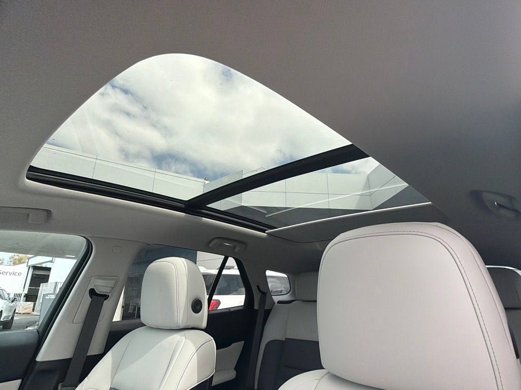 Used 2025 Honda Prologue Touring image 17