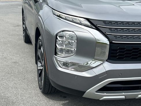 Used 2022 Mitsubishi Outlander SE FWD image 9