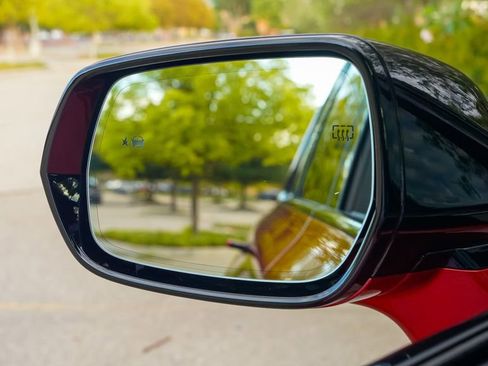 New 2026 Cadillac Vistiq Platinum image 17