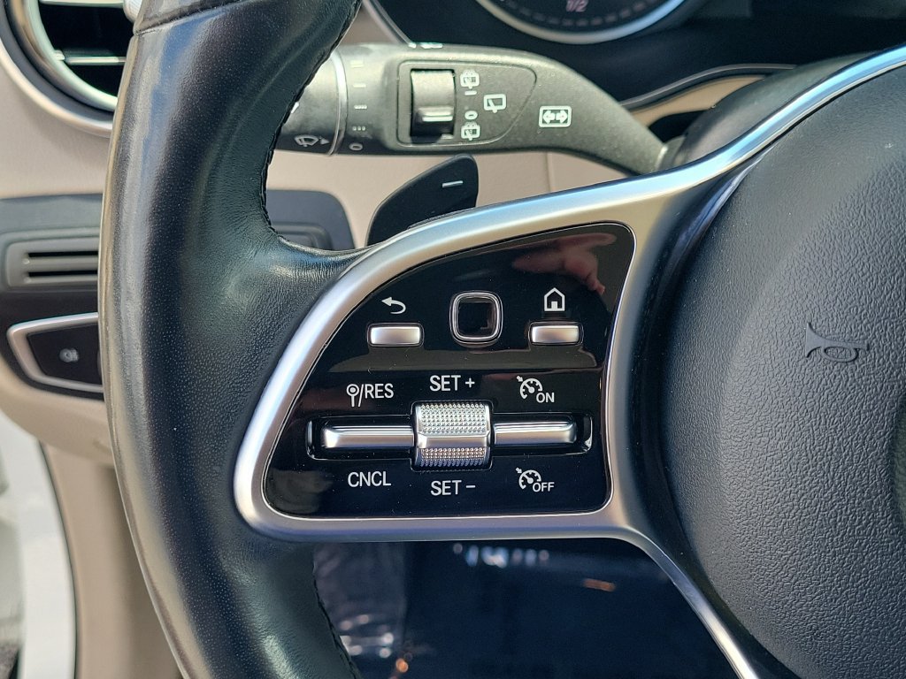 Used 2020 Mercedes-Benz GLC 300 4MATIC image 19
