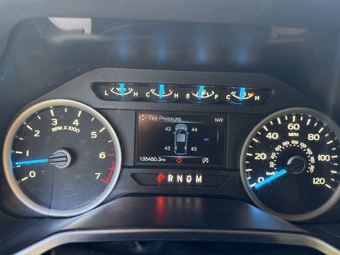 Used 2017 Ford F150 XLT w/ Equipment Group 301A Mid RWD image 39