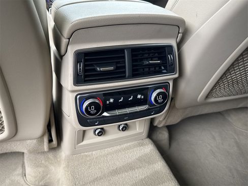 Used 2019 Audi Q7 3.0T Prestige w/ Prestige Package image 26