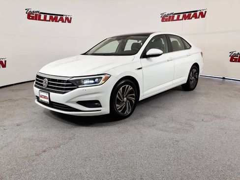 Used 2019 Volkswagen Jetta SEL Premium FWD image 3