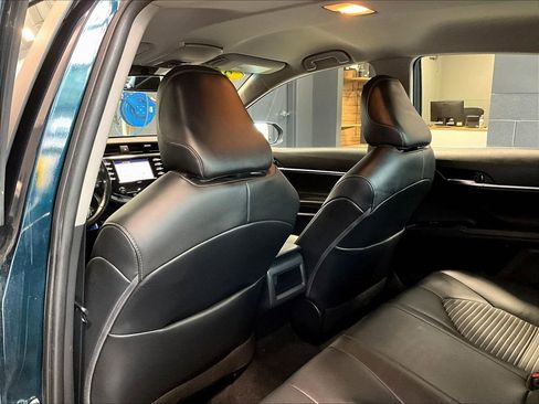 Used 2020 Toyota Camry SE image 20