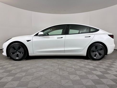Used 2021 Tesla Model 3 Standard Range Plus image 13
