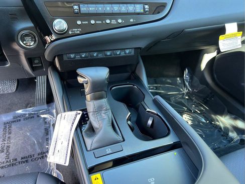 Used 2025 Lexus ES 350 w/ Premium Package FWD image 24