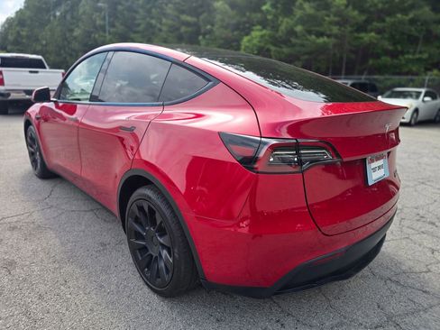 Used 2021 Tesla Model Y Long Range AWD/4WD image 5