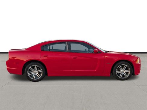 Used 2014 Dodge Charger R/T image 5