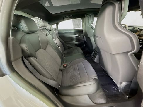 Certified 2022 Audi e-tron GT Premium Plus image 28