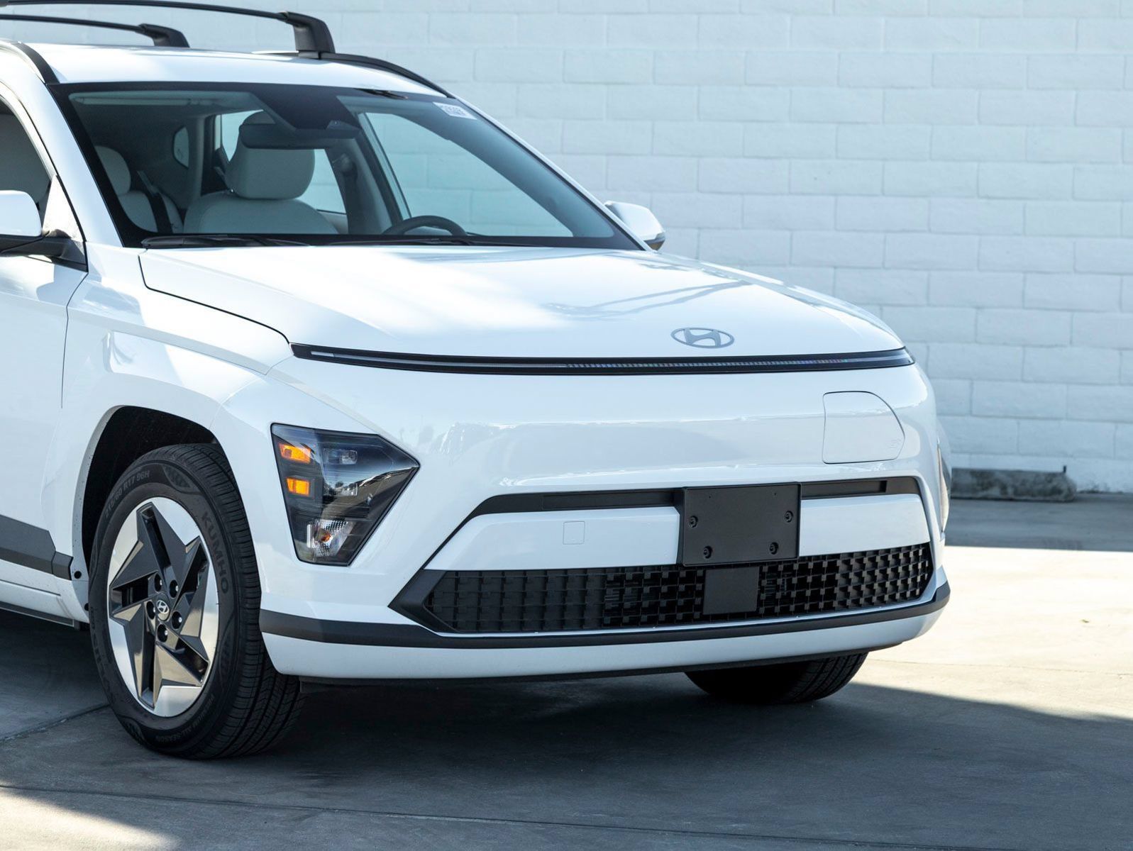 New 2025 Hyundai Kona SEL FWD image 3
