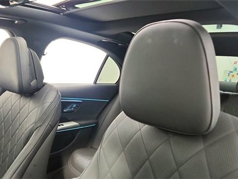 Used 2024 Mercedes-Benz E 450 4MATIC Sedan w/ Airmatic Package image 35