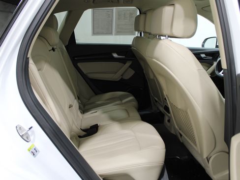 Used 2018 Audi Q5 2.0T Premium Plus w/ Premium Plus Package image 27