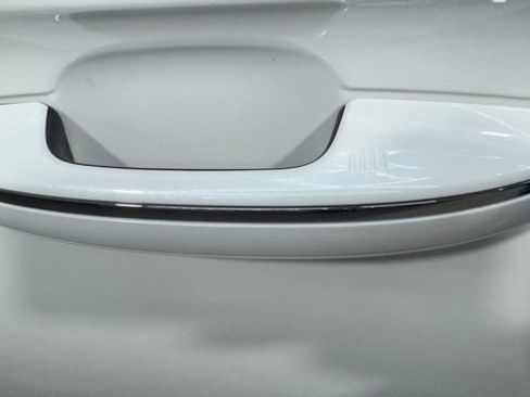 Used 2024 Lincoln Navigator Premiere image 13