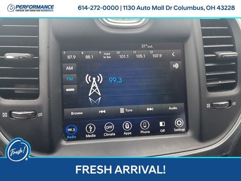 Used 2018 Chrysler 300 Touring w/ Sport Appearance Package image 21