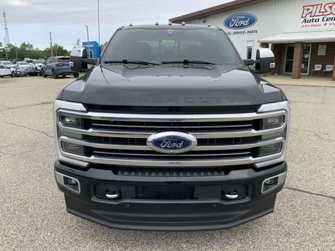 Used 2024 Ford F350 Limited w/ FX4 Off-Road Package AWD/4WD image 3