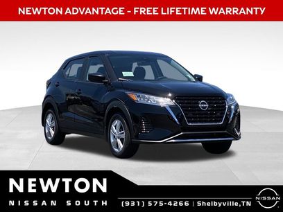 New 2025 Nissan Kicks Play S