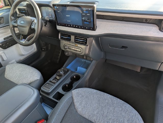 Used 2025 Ford Maverick XLT w/ XLT Luxury Package FWD image 30