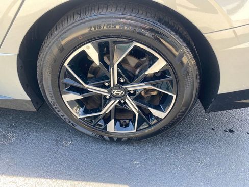 Used 2025 Hyundai Sonata SEL FWD image 23