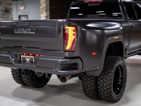 Used 2026 GMC Sierra 3500 Denali Ultimate AWD/4WD image 22