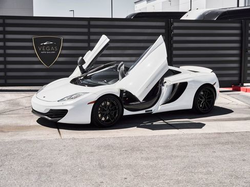 Used 2012 McLaren MP4-12C Coupe RWD image 5
