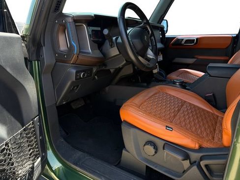 Used 2022 Ford Bronco Outer Banks w/ Sasquatch Package AWD/4WD image 7