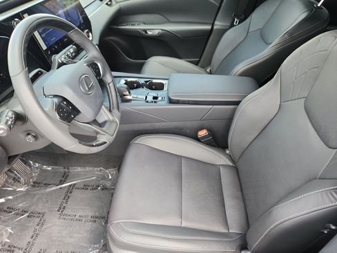 Used 2025 Lexus RX 350 w/ Convenience Package AWD/4WD image 29
