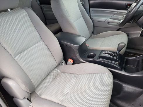 Used 2014 Toyota Tacoma Base V6 image 22