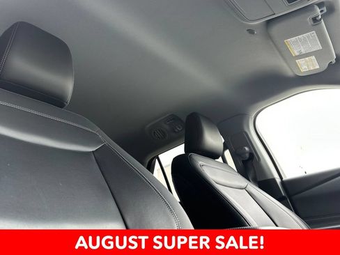 Used 2021 Ford Explorer XLT w/ Equipment Group 202A RWD image 17