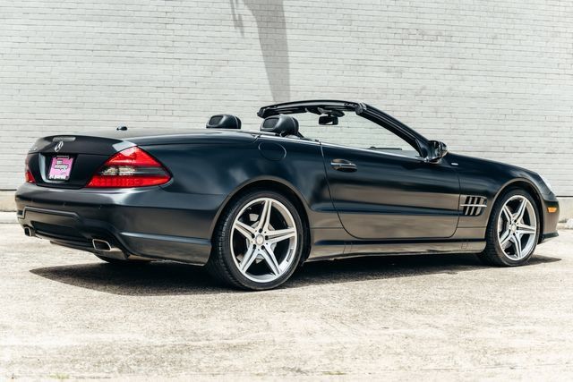 Used 2011 Mercedes-Benz SL 550 image 42