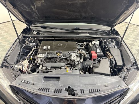 Used 2019 Toyota Camry SE image 38