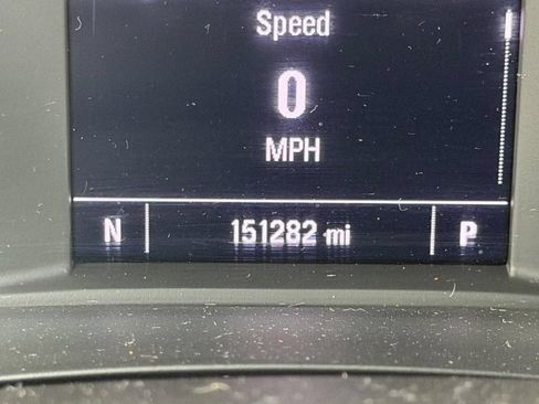 Used 2022 Chevrolet Traverse LS FWD image 20