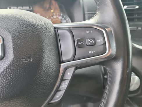 Used 2024 RAM 1500 Laramie image 28