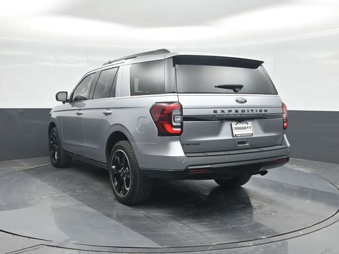 Used 2024 Ford Expedition Limited image 22